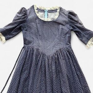 Vintage Blue Floral Dress with Lace Trim